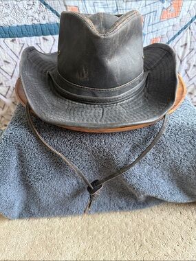 *NWOT* Dorfman Pacific Boondocks Water-Repellent Hat with Chin Cord, Dark Brown